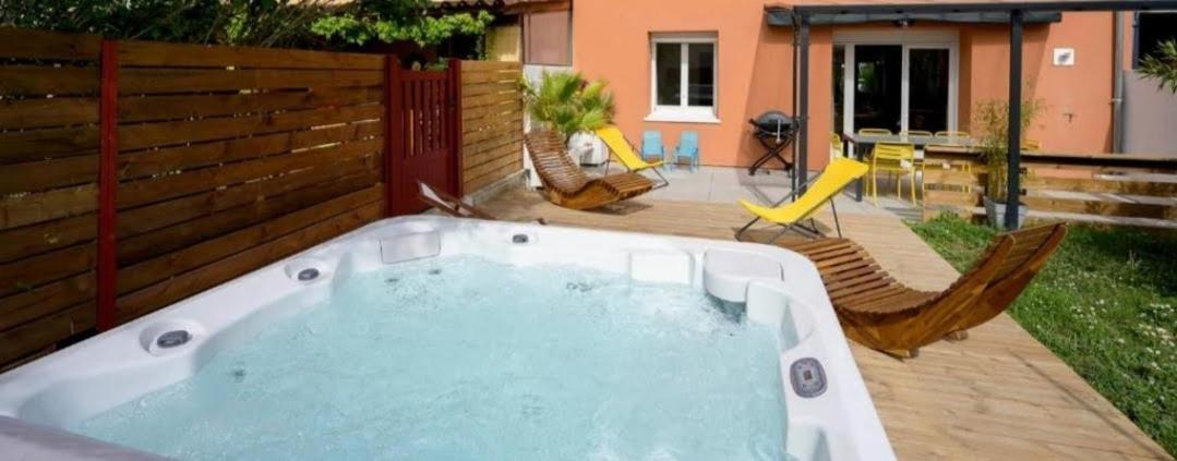 Chez Odette - Spa, Plancha, Parking Αλμπί Εξωτερικό φωτογραφία